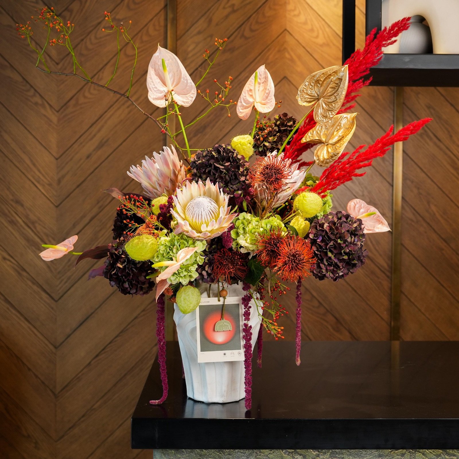 The Artistic Bouquet The Artistic Bouquet - Image 1